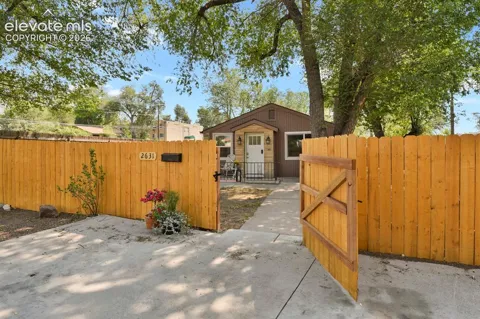 2631 E Yampa Street