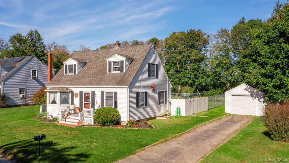 28 (aka 710) Sound Road Greenport, NY 11944