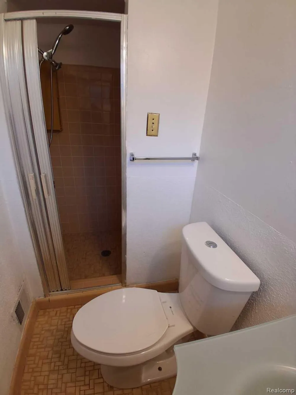 24231 Jerome Street Oak Park City, MI 48237