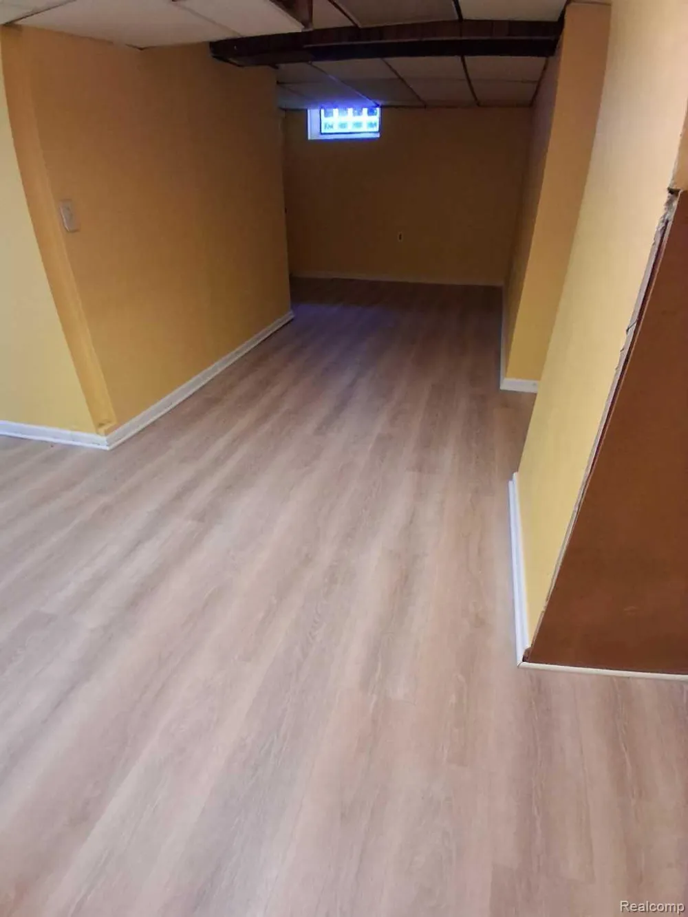 24231 Jerome Street Oak Park City, MI 48237