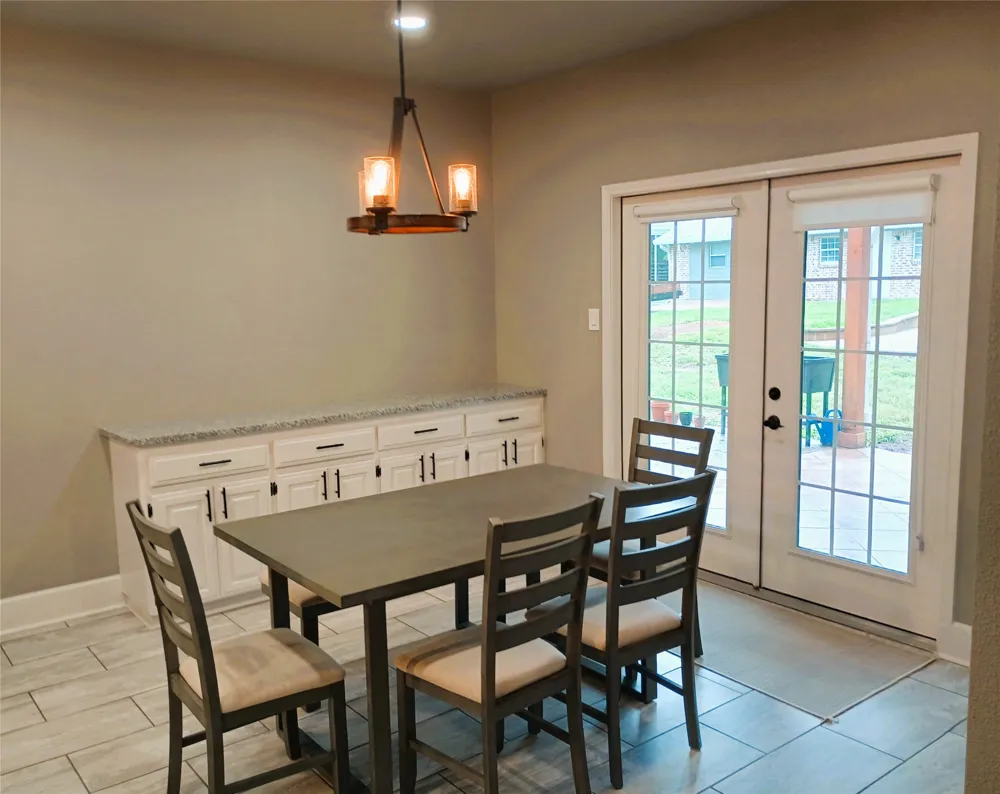 231 An County Road 2105 Palestine, TX 75801