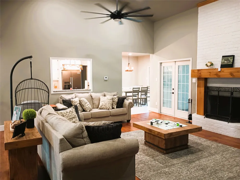 231 An County Road 2105 Palestine, TX 75801
