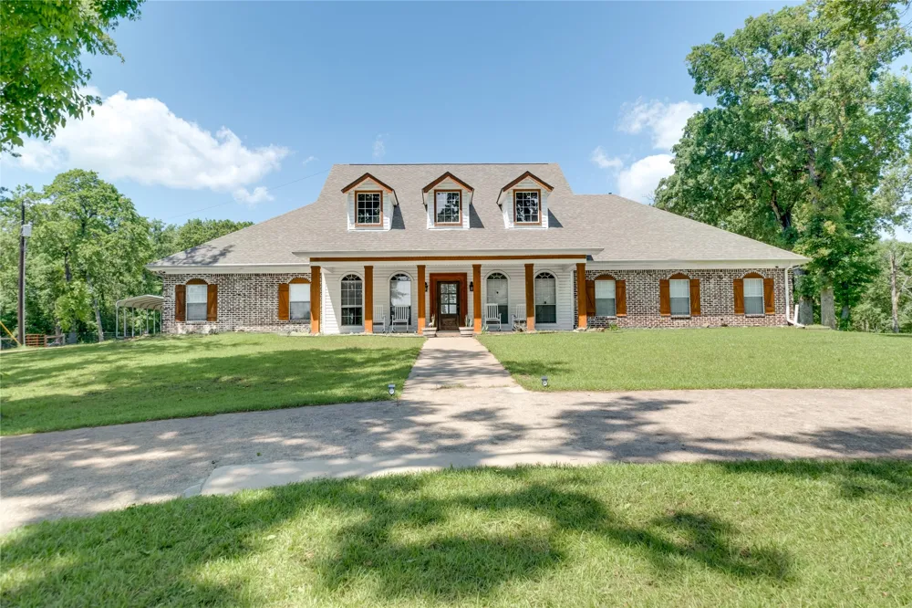 231 An County Road 2105 Palestine, TX 75801