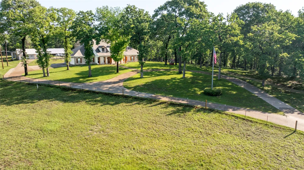 231 An County Road 2105 Palestine, TX 75801