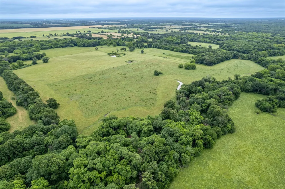 5286 County Road 4502 Wolfe City, TX 75496