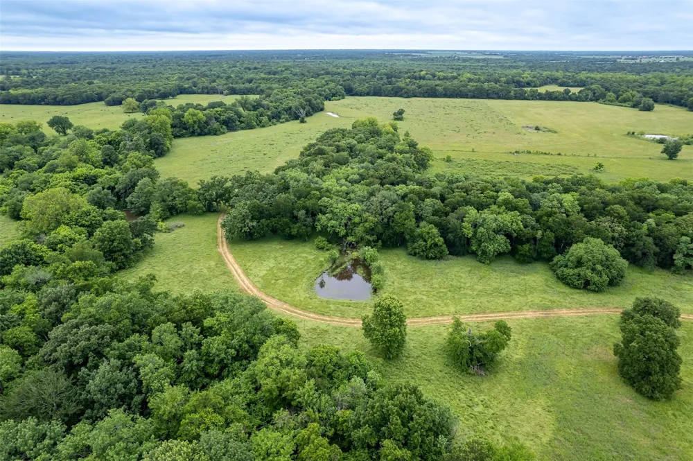 5286 County Road 4502 Wolfe City, TX 75496