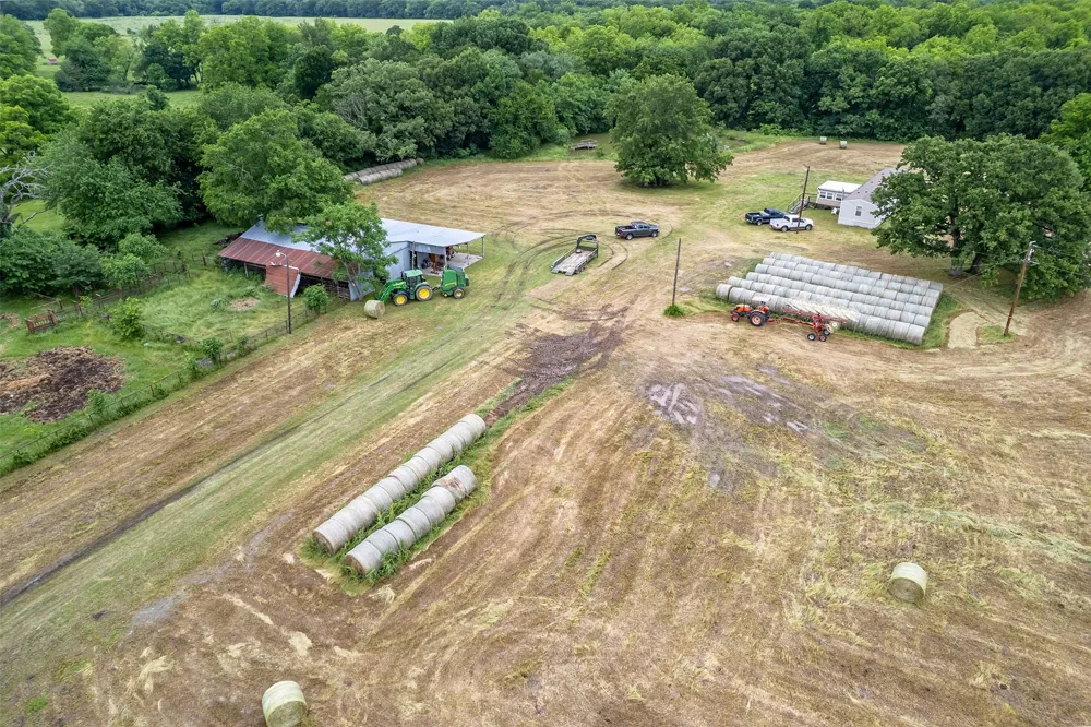 5286 County Road 4502 Wolfe City, TX 75496