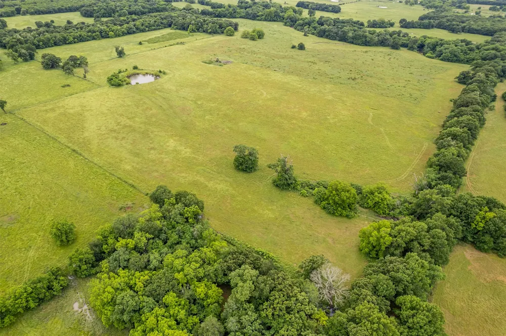 5286 County Road 4502 Wolfe City, TX 75496