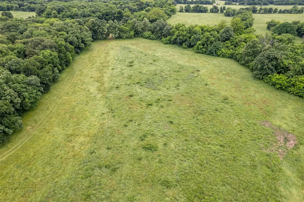 5286 County Road 4502 Wolfe City, TX 75496