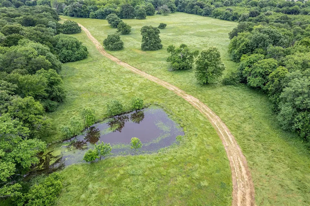 5286 County Road 4502 Wolfe City, TX 75496