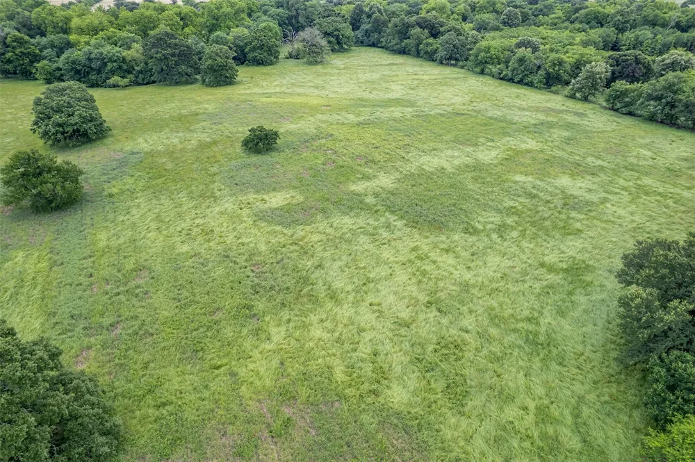 5286 County Road 4502 Wolfe City, TX 75496