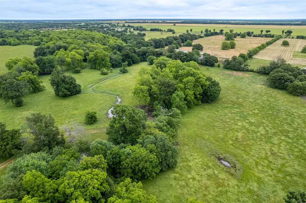 5286 County Road 4502 Wolfe City, TX 75496