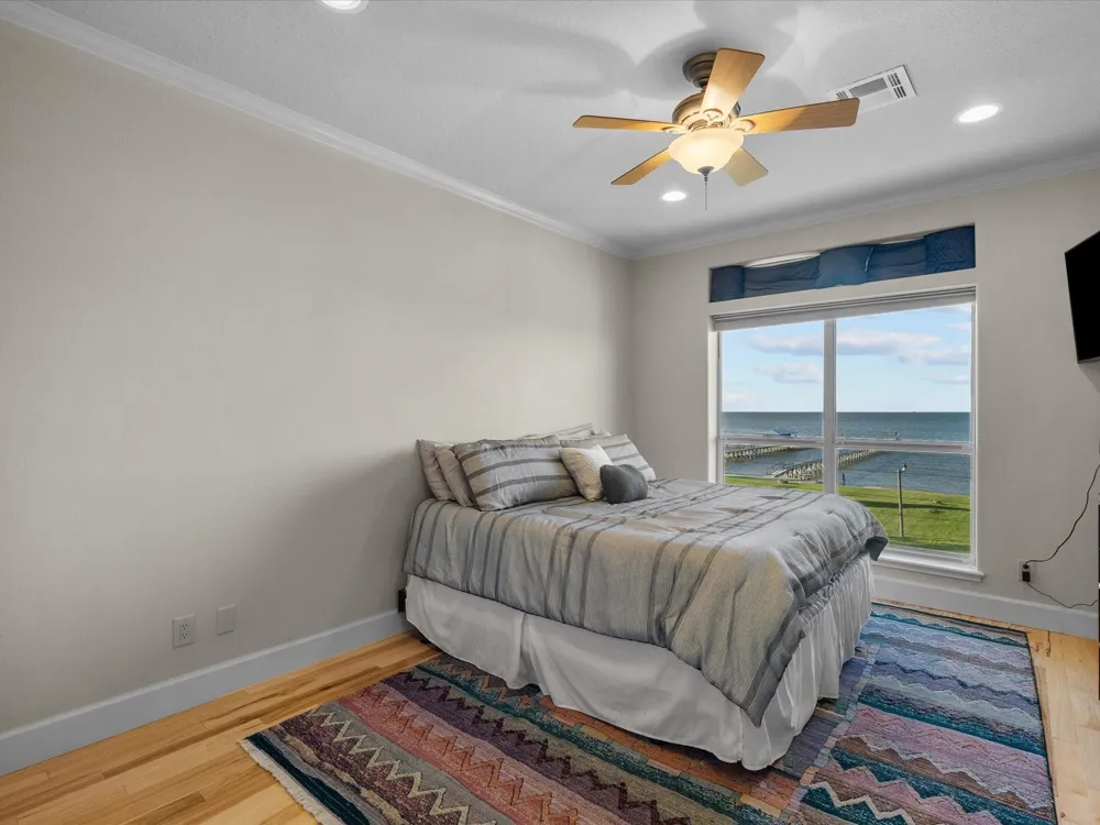 2609 Avenue A San Leon, TX 77539