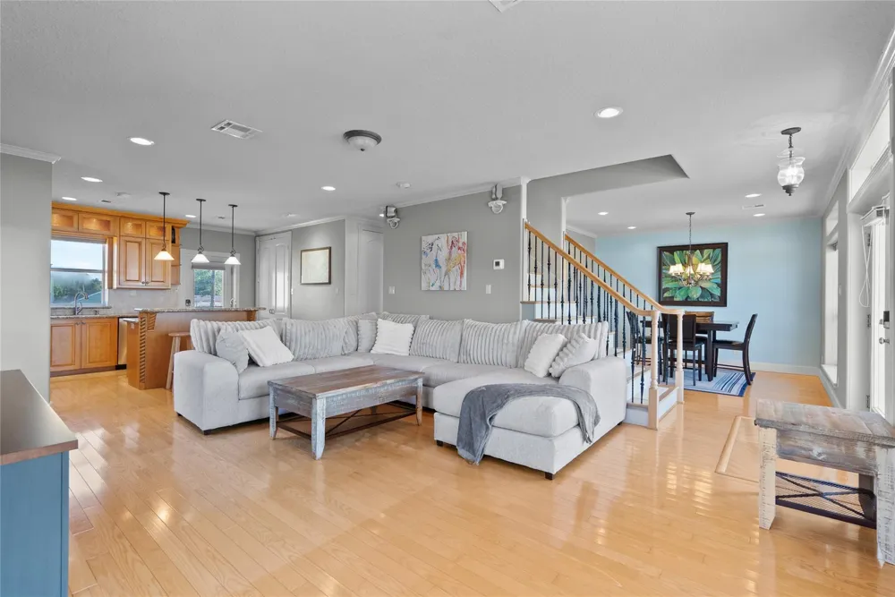 2609 Avenue A San Leon, TX 77539