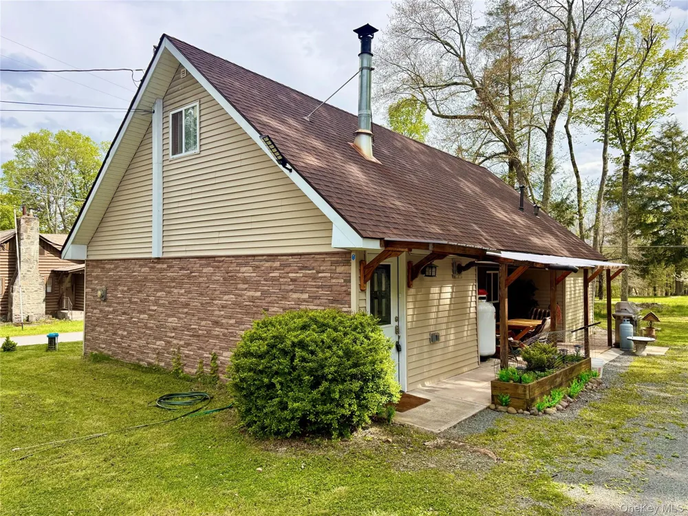 23 Woodland Way Smallwood, NY 12778