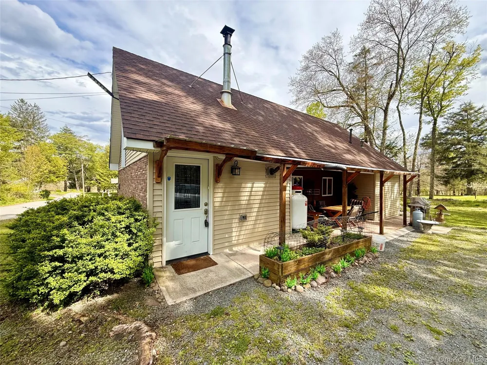23 Woodland Way Smallwood, NY 12778