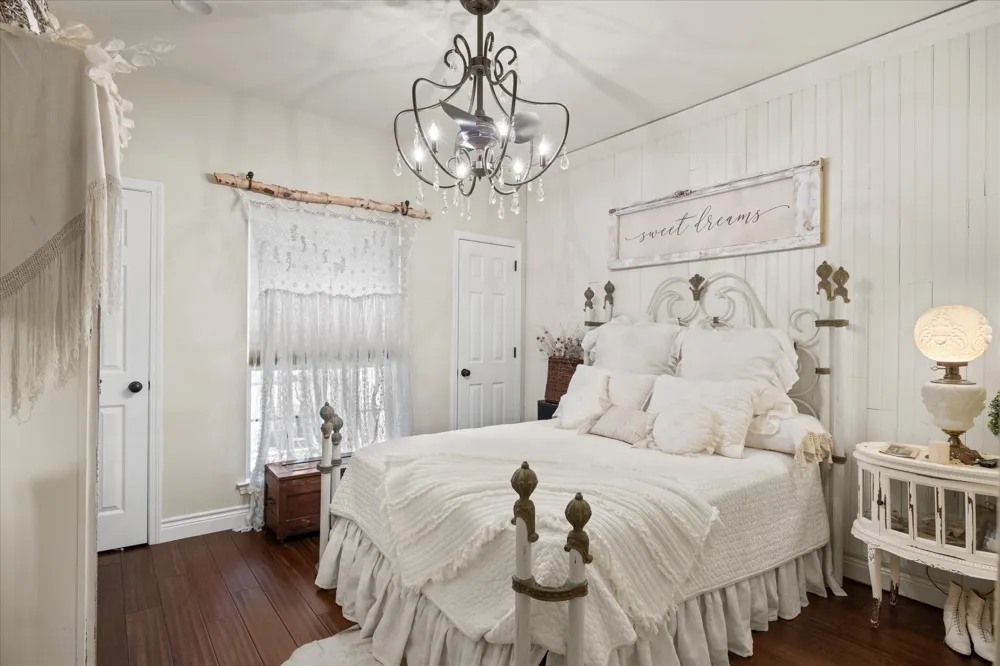 703 Avalon Court Granbury, TX 76048