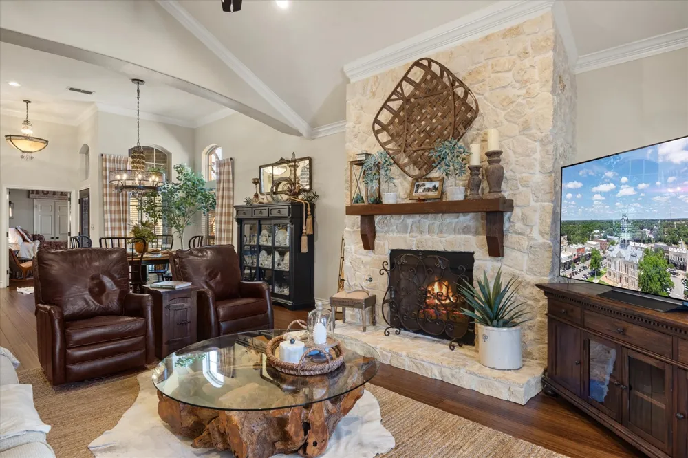 703 Avalon Court Granbury, TX 76048