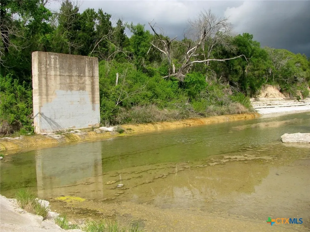 1233 County Road 434 Hamilton, TX 76531