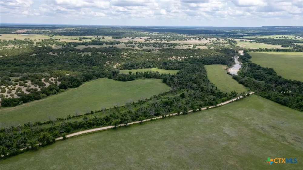 1233 County Road 434 Hamilton, TX 76531