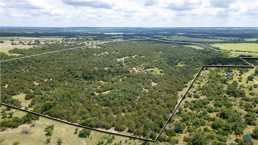 1233 County Road 434 Hamilton, TX 76531