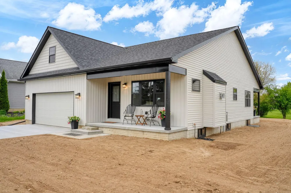237 Ambler Drive Columbia Township, MI 49230