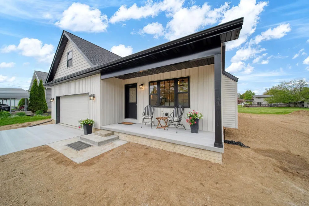 237 Ambler Drive Columbia Township, MI 49230