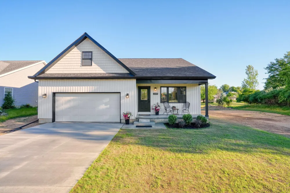 237 Ambler Drive Columbia Township, MI 49230