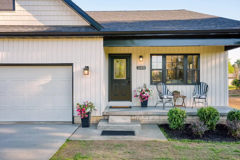 237 Ambler Drive Columbia Township, MI 49230
