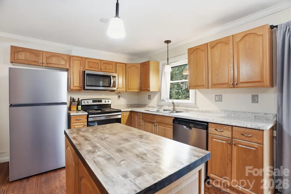 105 College Heights Boulevard Clemson, SC 29631