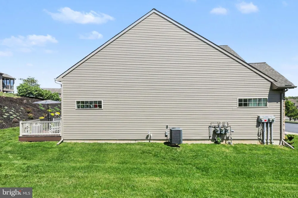 4322 ASHDON DRIVE Harrisburg, PA 17112
