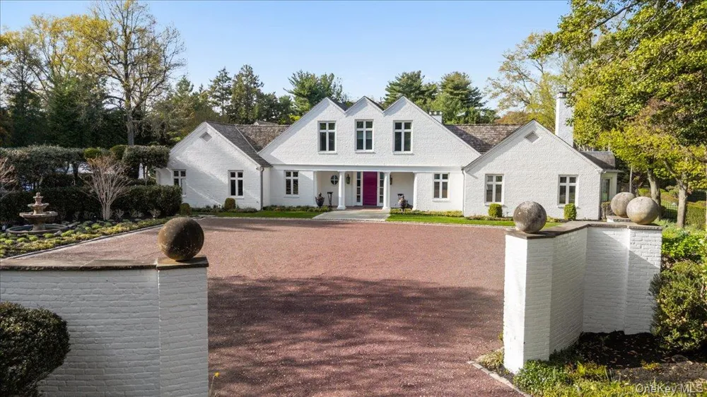 233 Cleft Road Mill Neck, NY 11765