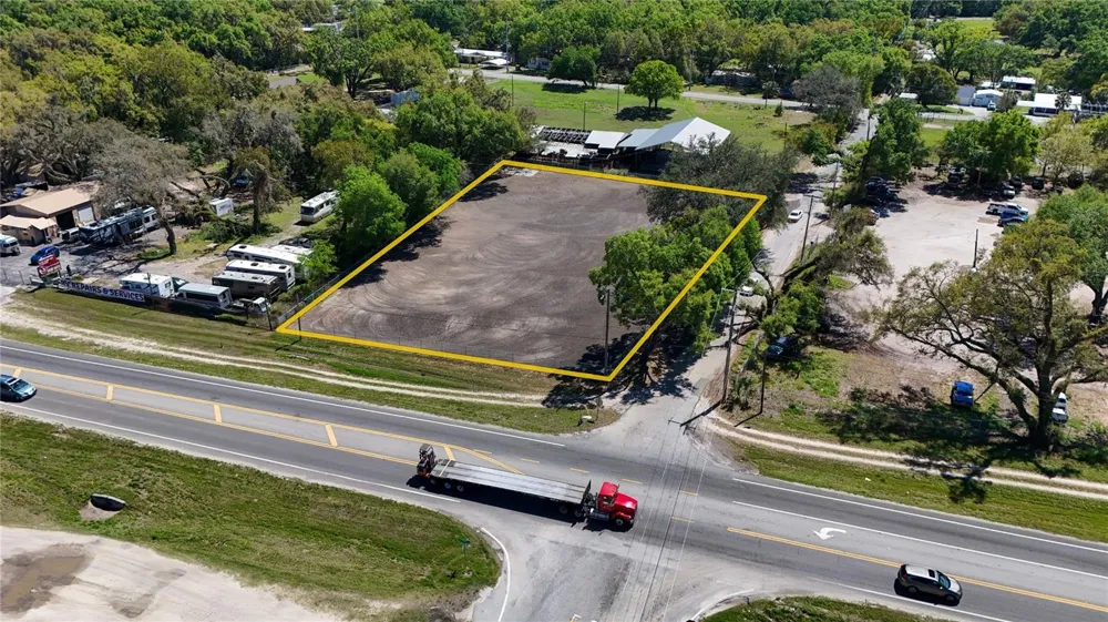 11703 US 301 HIGHWAY Thonotosassa, FL 33592