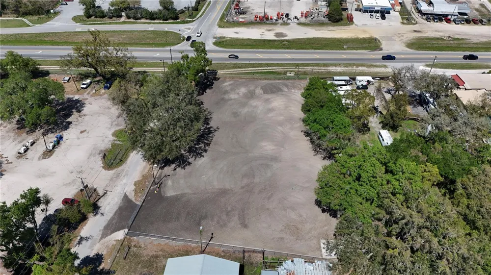 11703 US 301 HIGHWAY Thonotosassa, FL 33592