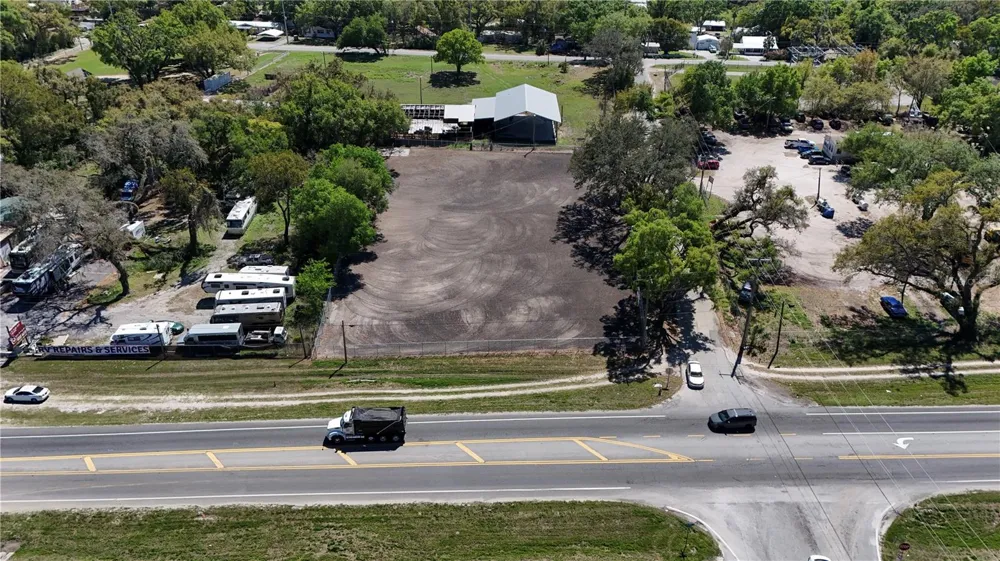 11703 US 301 HIGHWAY Thonotosassa, FL 33592