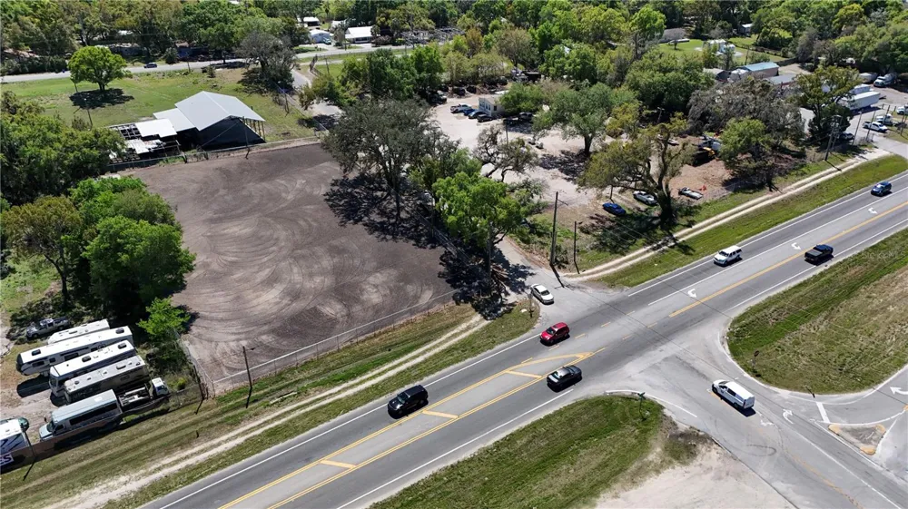 11703 US 301 HIGHWAY Thonotosassa, FL 33592