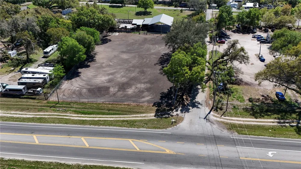 11703 US 301 HIGHWAY Thonotosassa, FL 33592