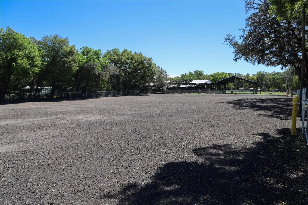 11703 US 301 HIGHWAY Thonotosassa, FL 33592