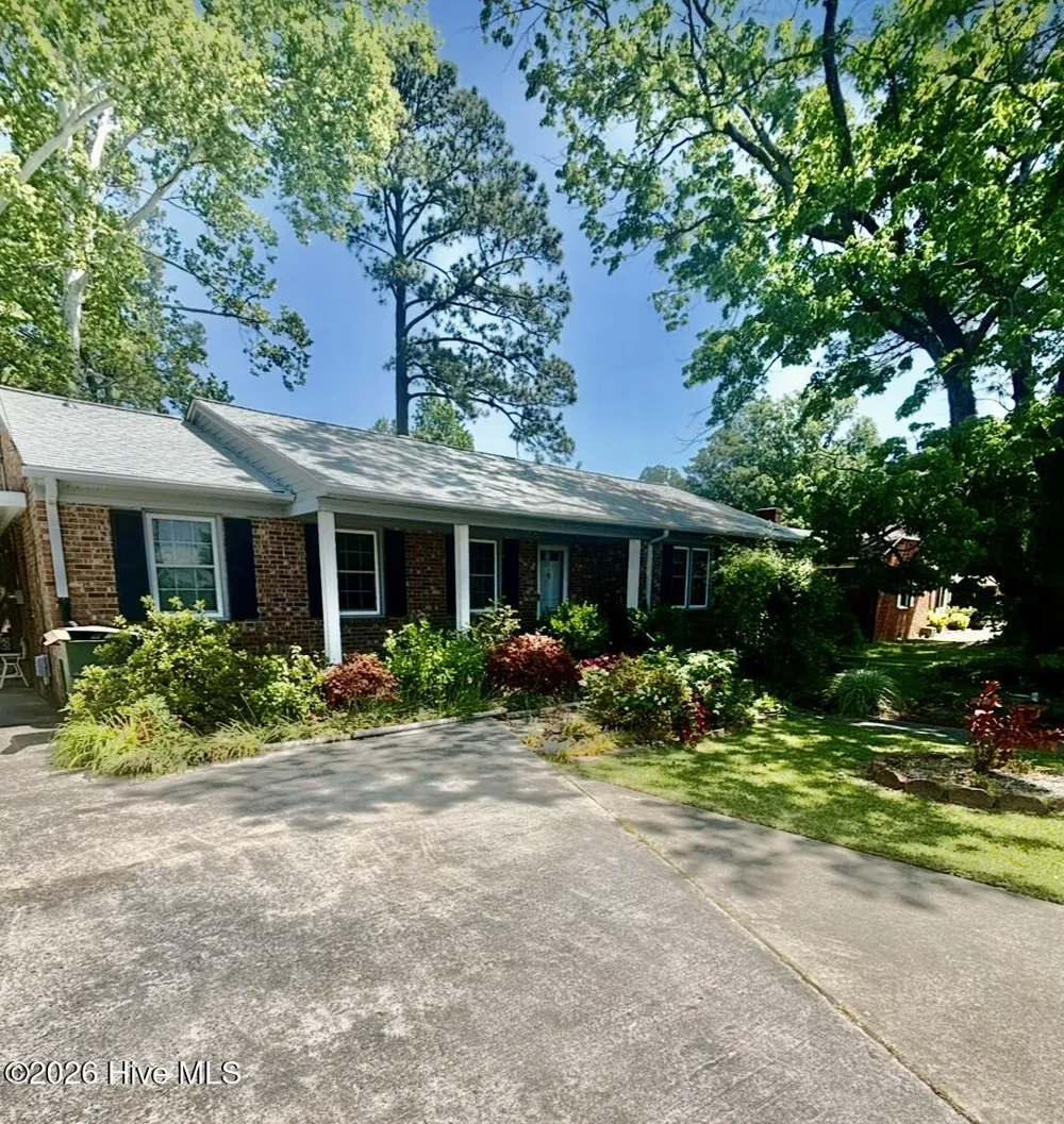 2104 Charles Boulevard Greenville, NC 27858