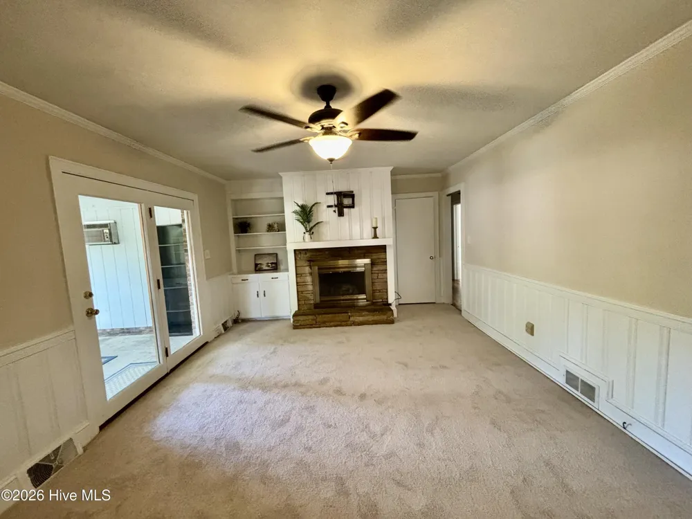 2104 Charles Boulevard Greenville, NC 27858