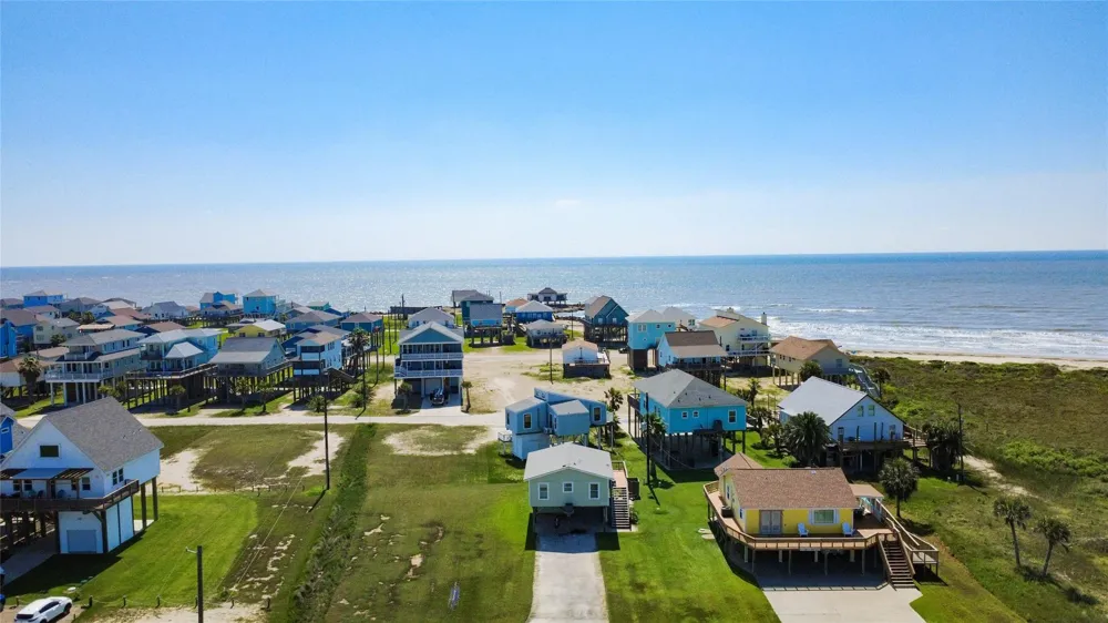 12886 Jean Lafitte Drive Freeport, TX 77541