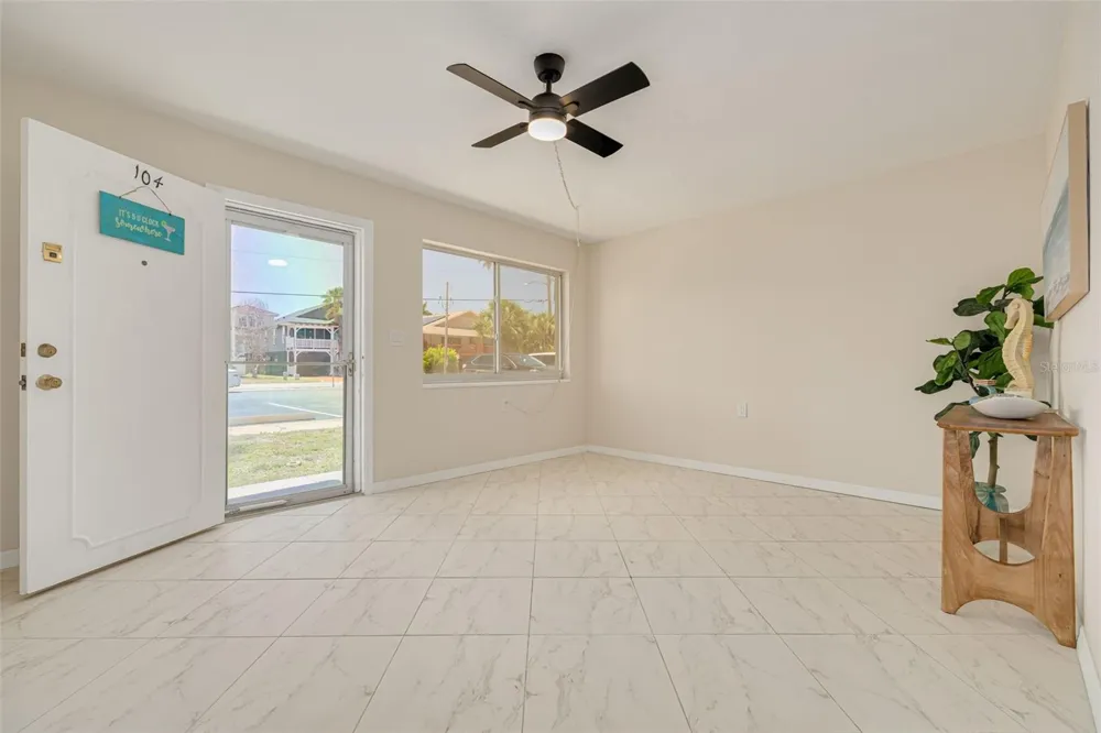 250 126TH AVENUE #104 Treasure Island, FL 33706
