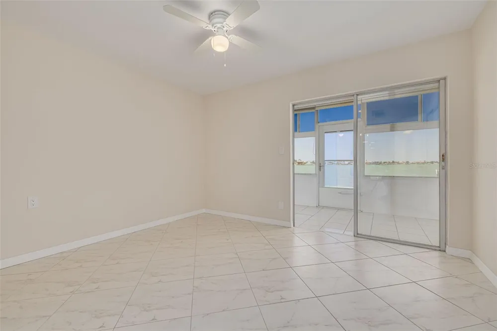 250 126TH AVENUE #104 Treasure Island, FL 33706