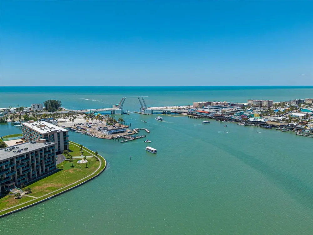 250 126TH AVENUE #104 Treasure Island, FL 33706