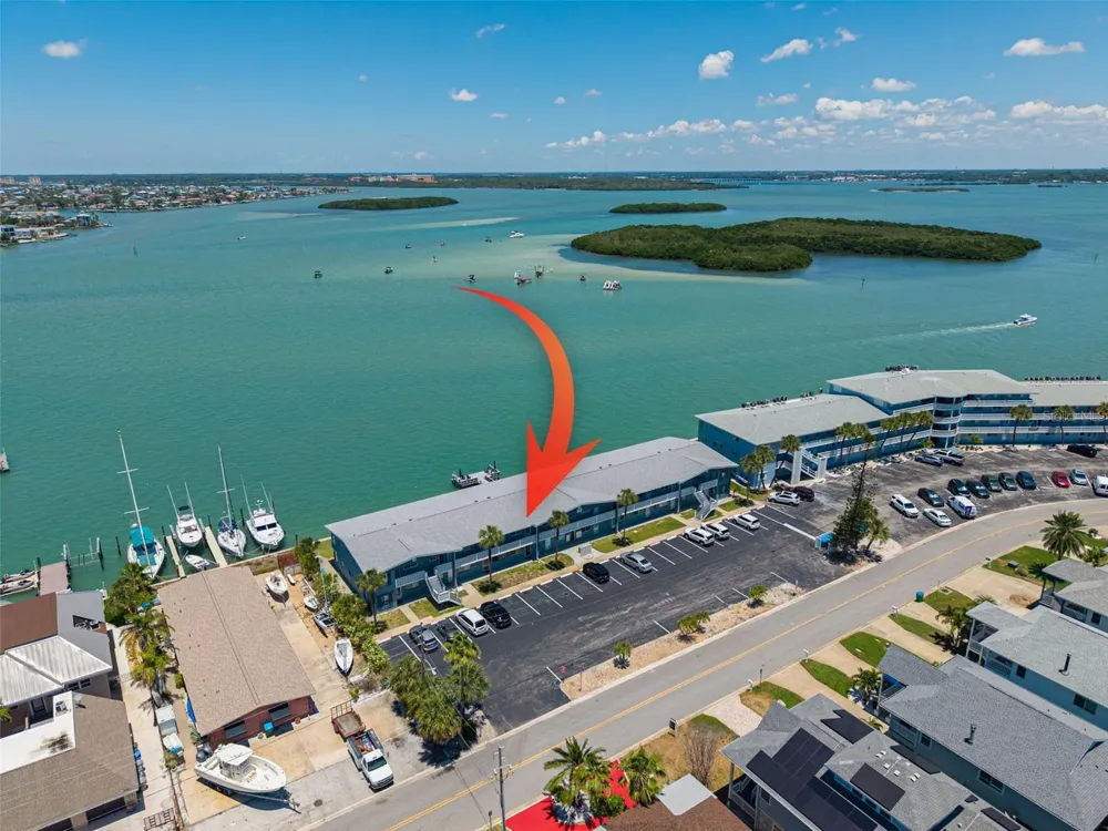 250 126TH AVENUE #104 Treasure Island, FL 33706