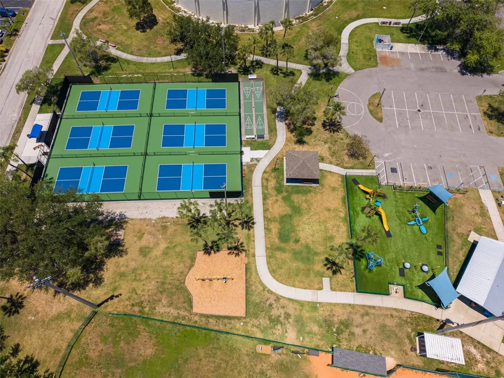250 126TH AVENUE #104 Treasure Island, FL 33706