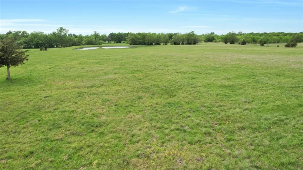 99 EAST LINE Whitewright, TX 75491