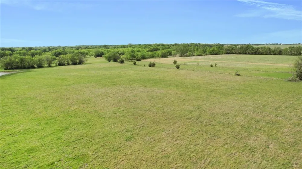 99 EAST LINE Whitewright, TX 75491