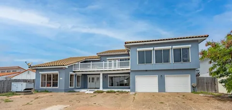 214 Bayview Dr