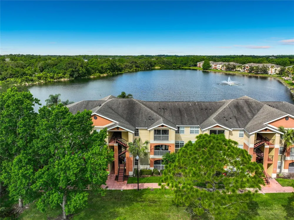 1909 SUMMER CLUB DRIVE #301 Oviedo, FL 32765